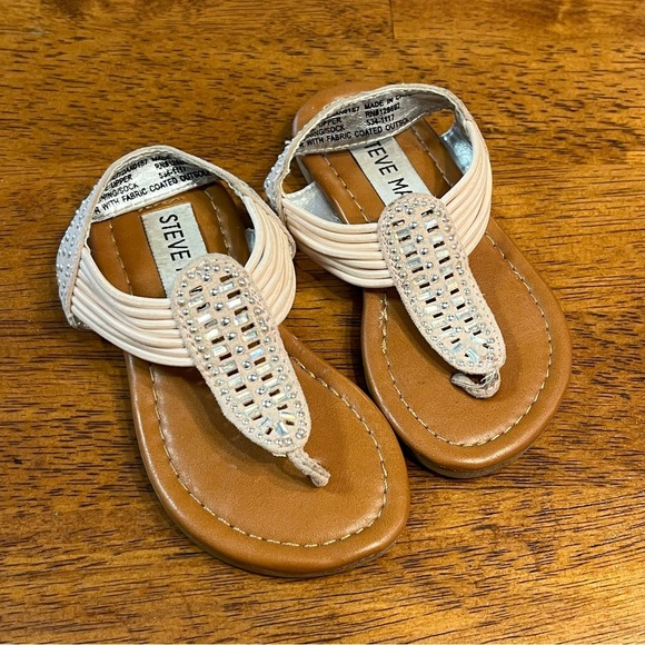 Steve Madden toddler girl strappy sandals cream tan size 6 - Picture 1 of 7